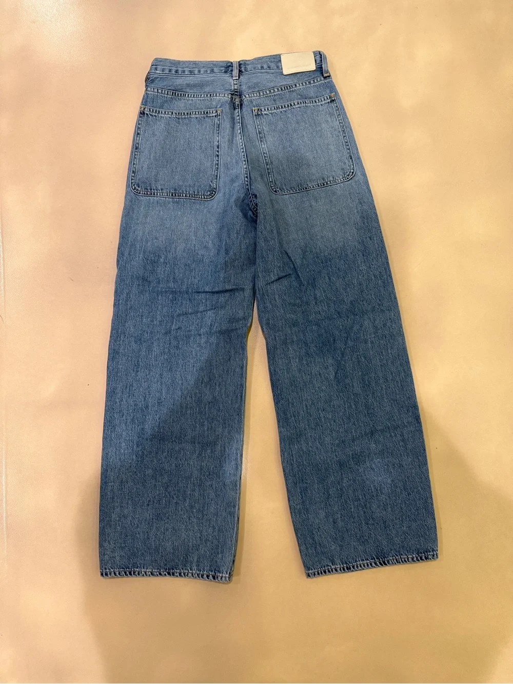 Citizens of Humanity Ayla Cargo High-Rise Wide-Leg Jeans - Picture 5 of 12